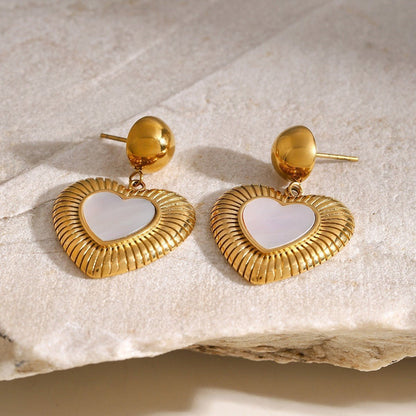 18K Gold Peach Heart Gemstone Earrings - NB Accessories